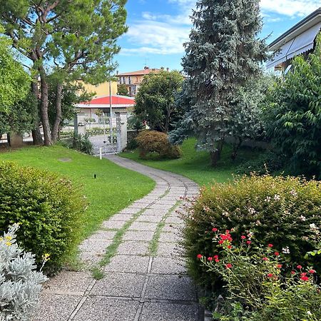 Apartmán Gold Garda Desenzano Desenzano del Garda Exteriér fotografie
