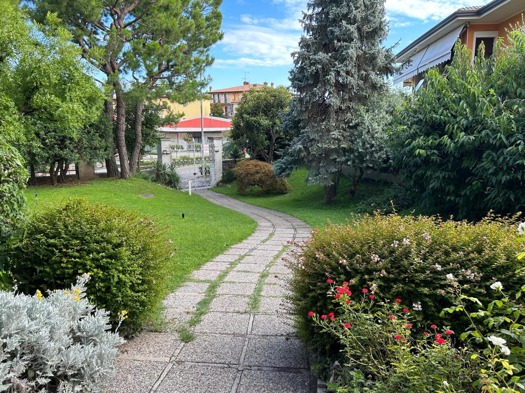 Apartmán Gold Garda Desenzano Desenzano del Garda Exteriér fotografie