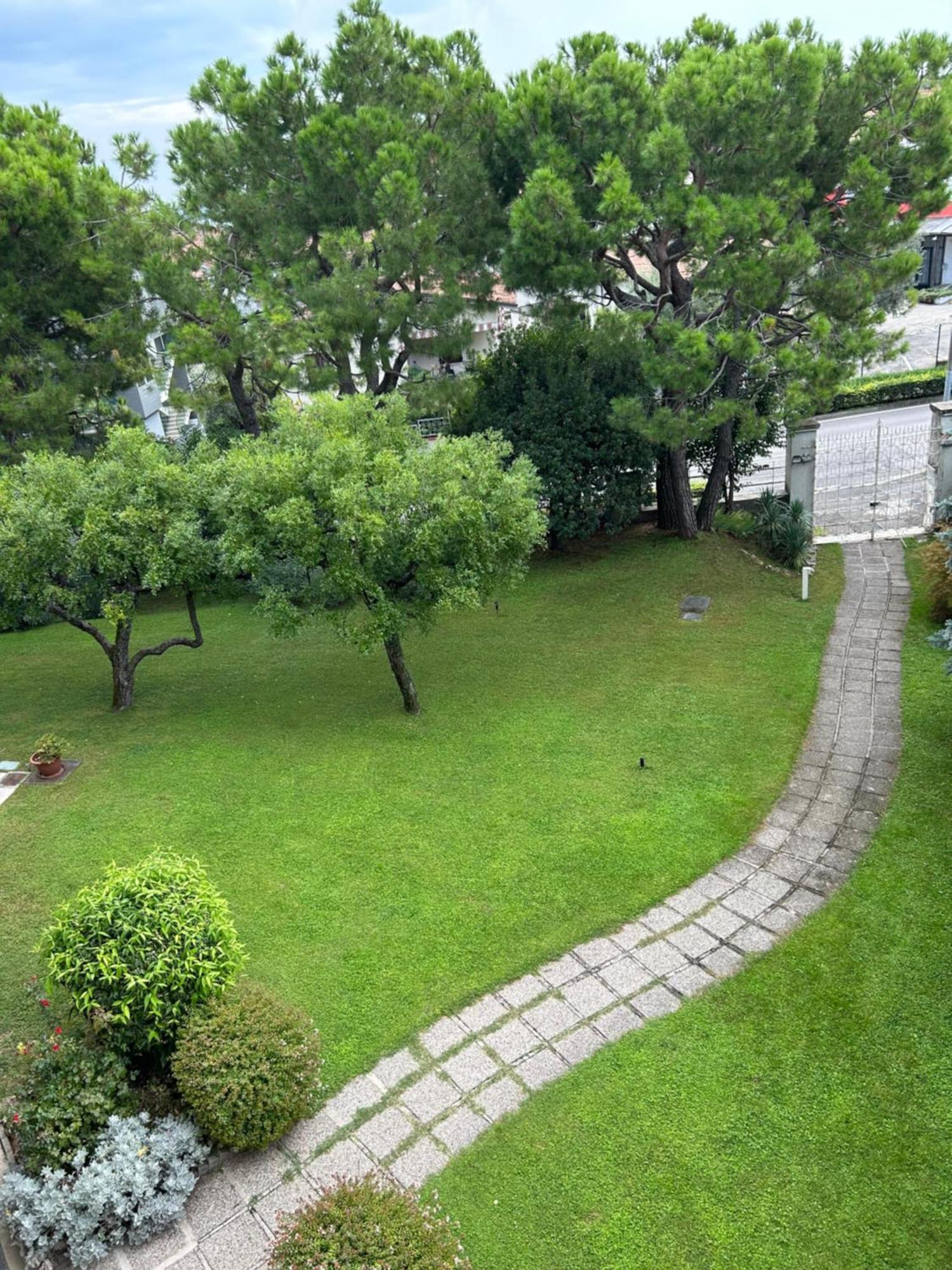 Apartmán Gold Garda Desenzano Desenzano del Garda Exteriér fotografie