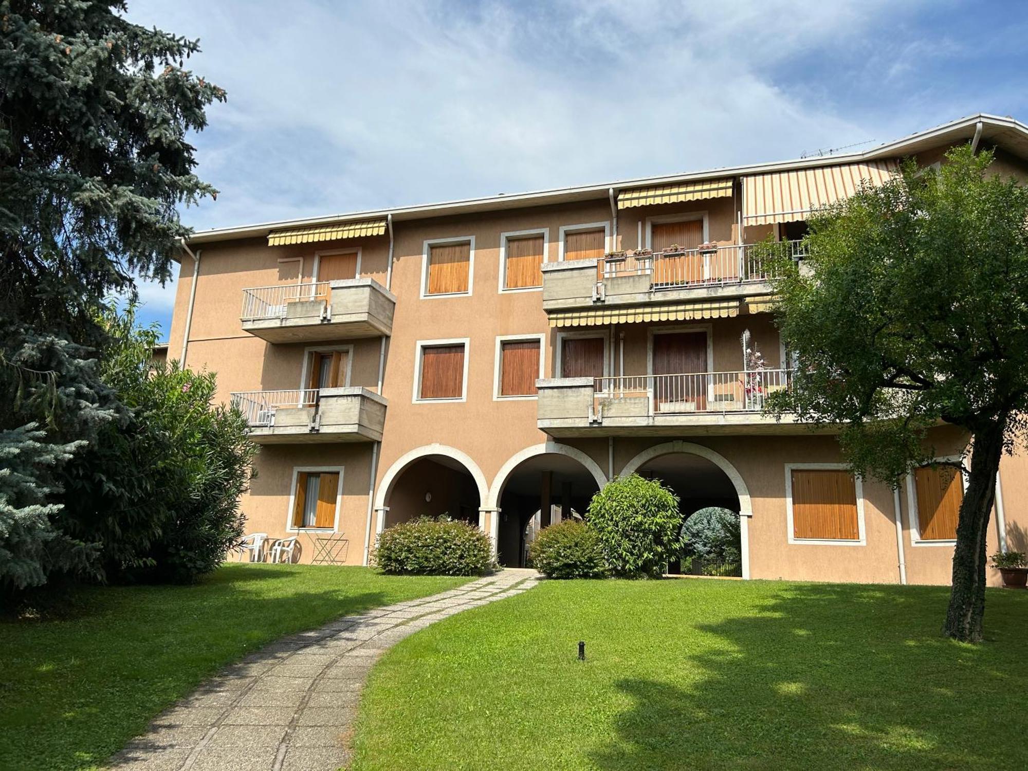 Apartmán Gold Garda Desenzano Desenzano del Garda Exteriér fotografie